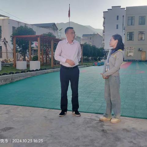 调研赋能促发展，暖心关怀励前行——县政协副主席、教体局党委书记赵东青莅临南山中心幼儿园指导调研