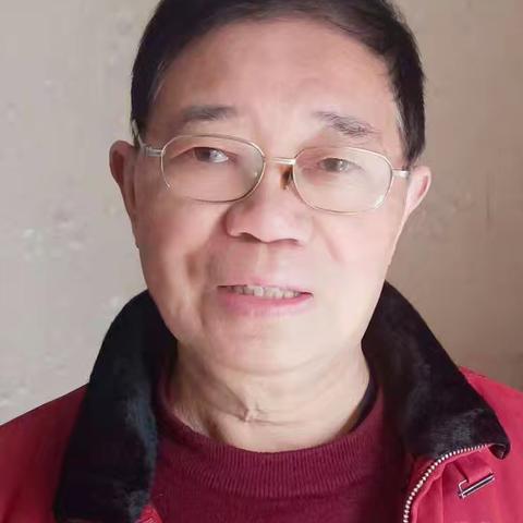 朱耀，1954年出生，江苏如皋人，近半年来跟绘画老师学习绘画的几幅画。自娱自乐！