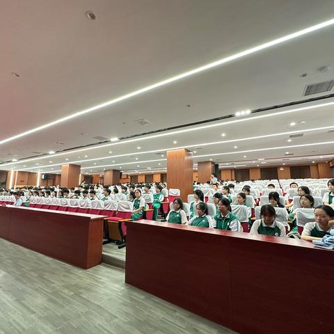高三启航 梦想亮剑——儋州市第三中学2026届准高三年级思想动员会