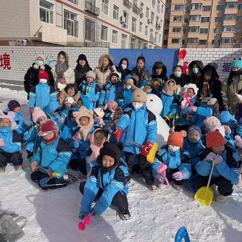 一年九班和平小学第九届白雪节