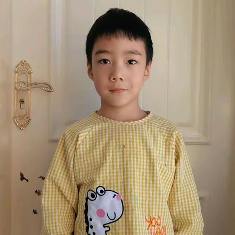 碌曲县城东幼儿园 大二班小朋友  郭世杰 “阅读•悦爱•越成长” 活动记录