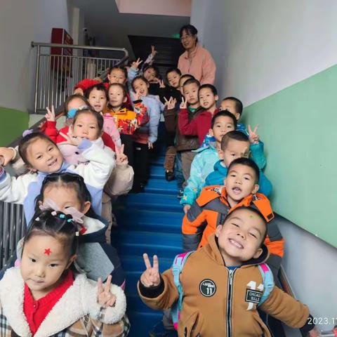 记录幼儿园快乐生活——乌苏市育禾幼儿园大一班一周生活