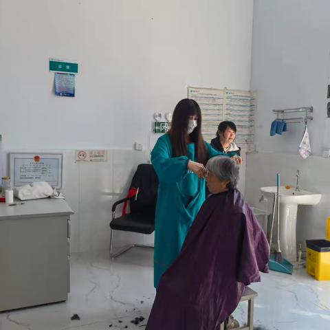 永宁镇温馨家园春风送暖·发现新颜义务理发活动