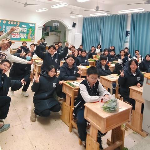 表彰催奋进，榜样促前行