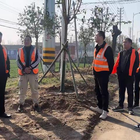 原阳县公路事业发展中心开展春季养护大会战观摩评比活动