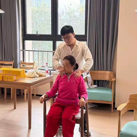 舜颖家门口的健康关怀