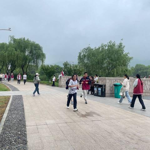 纵驰青春 · 直骋高三