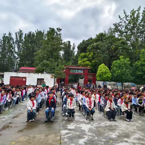 硕果金秋，筑梦起航——白庙二小2025秋季开学典礼暨表彰大会