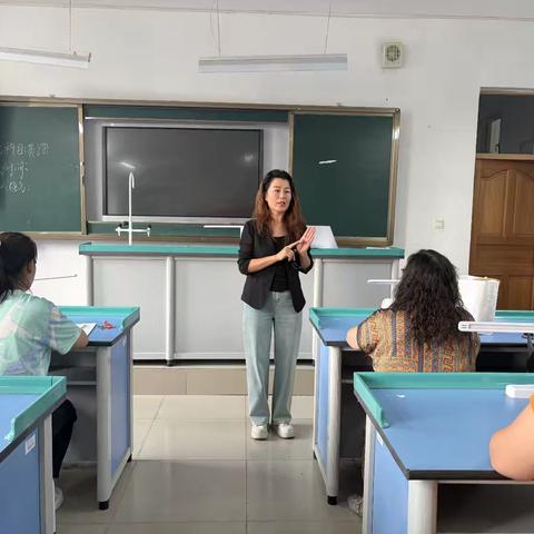 凝聚智慧，共护学生心灵成长——托克逊县中小学心理健康教师集体备课活动