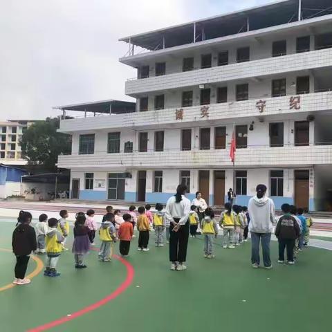 【安全演练】以“演”助防，安全童行---永定区城郊中心幼儿园消防演练