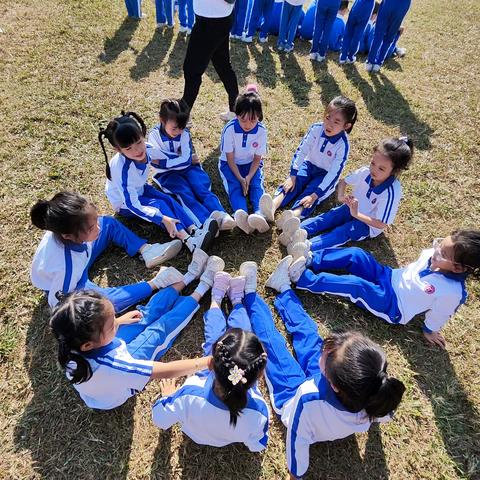 年少露风华  运动展风采——石岩中学小学部秋季运动会一7班