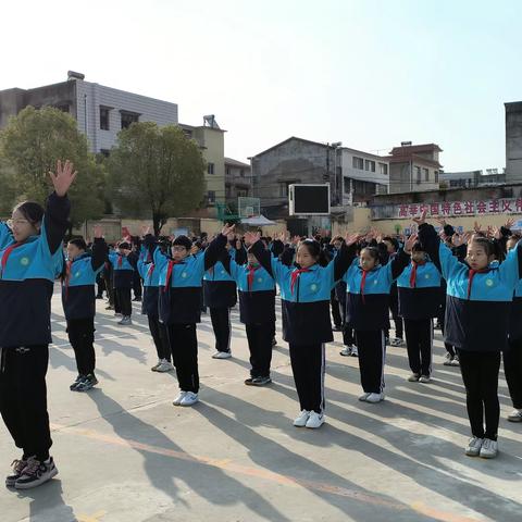 扬体育精神，展青春风采！—记过山口中心小学五一班风采