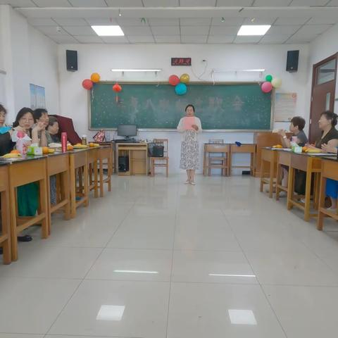 声乐三年八班学期结束师生联欢会