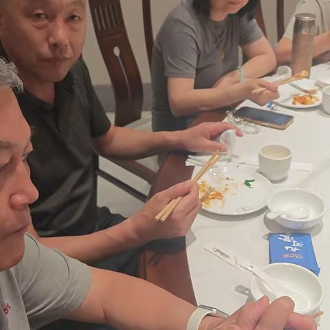 声乐三年八班结课联欢 ﻿（卡拉OK）