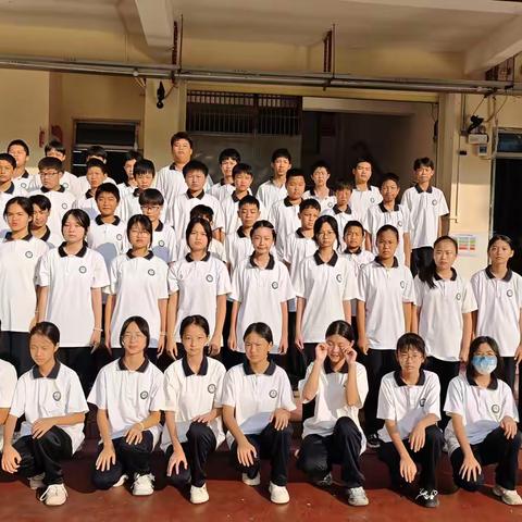 军训集结，青春同频 ——七3班军训全景记