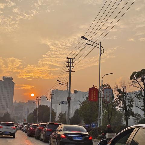 想躺平，可又躺不平