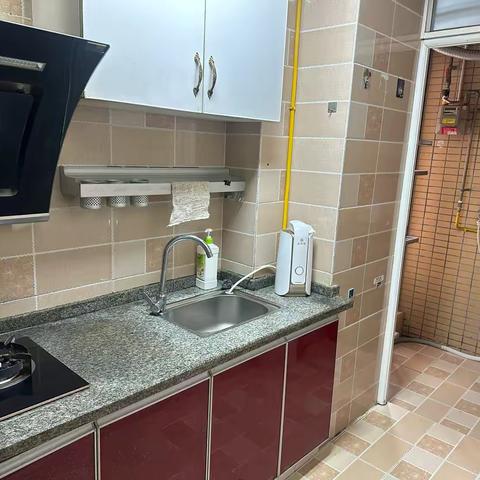 ❤️🔑城北一号36.8万，精装套二中间楼层45平，2/2/1☎️ 6976