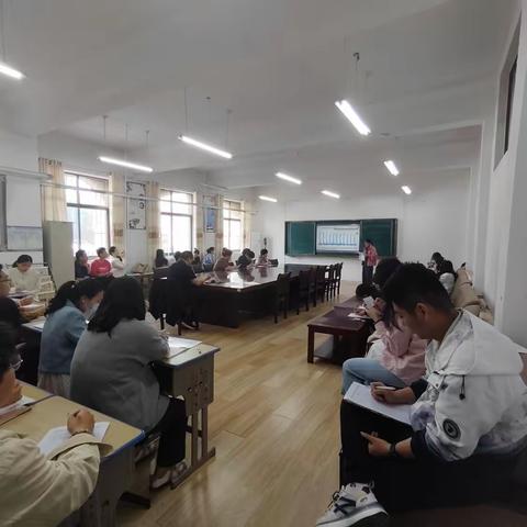 心有质量析得失，行有目标方致远——定陶区第二实验中学初二年级期中成绩质量分析会