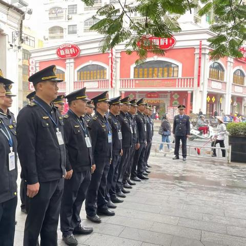 冯勇同志看望慰问一线执法队员并检查春节期间市容秩序保障工作