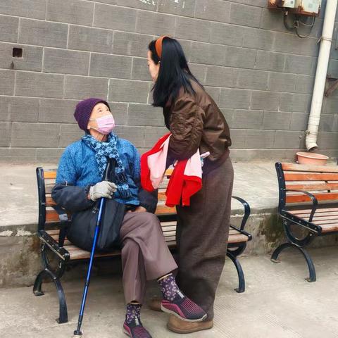 情暖新春 爱满社区——金泰社区节前走访慰问独居老人