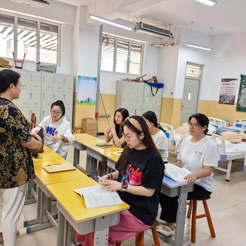 课堂展风采，教研促成长—思政组教研活动