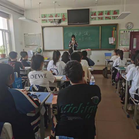 泰来县农场学校“科学家故事”读书交流会