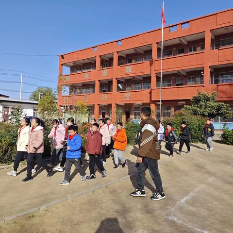 《阳光课间操   活力满校园》——巩家小学课间操展示活动