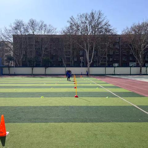 激励梦想，驰骋绿茵——箭岭小学足球队⚽️寒假训练的精彩瞬间