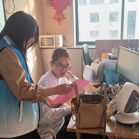 道德街街道北辛街社区开展“控烟宣传进企业，共筑健康办公环境”宣传活动