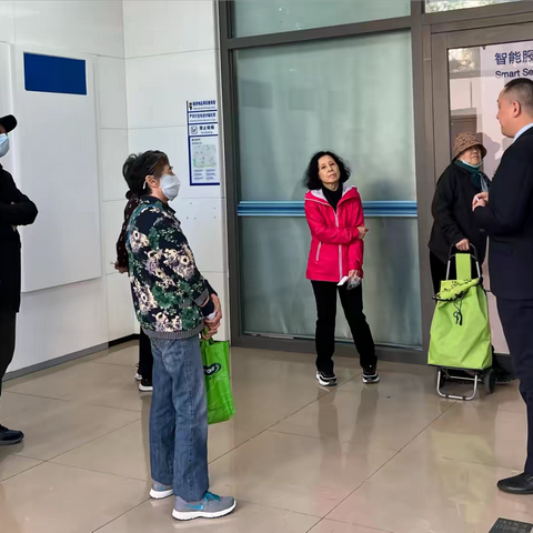 公益西桥支行开展“九九重阳节 浓浓敬老情”主题活动