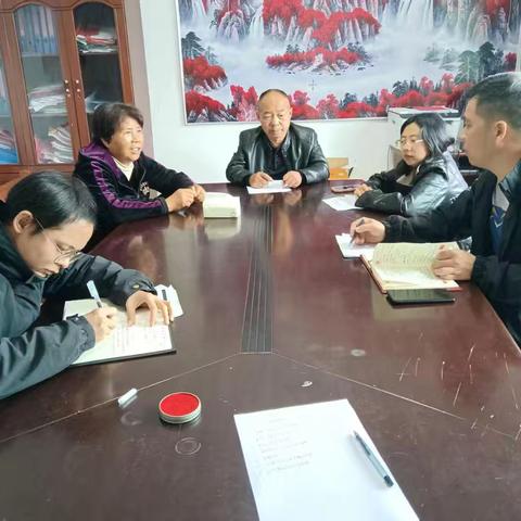 南岩村委会推进移风易俗工作