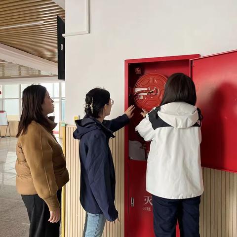 垦利区第四实验幼儿园开展安全隐患排查工作