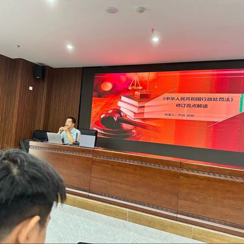 加强业务学习，提高自身能力