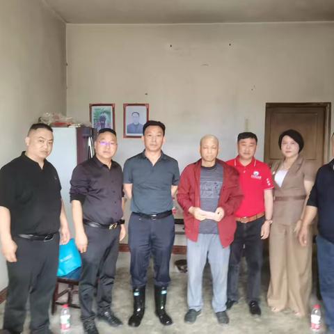 贵蔡文化经济发展研究会（简称“贵蔡会”）、贵州蔡氏宗亲联谊总会（简称“省总会”）、世界蔡氏文化经济发展研究会（简称“世研会”）三会2026年5月16日在贵阳市息烽西山开展慰问活动