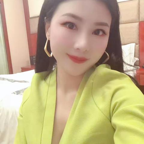女歌手：王怡曼