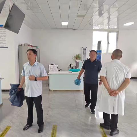 紧绷“防汛弦”守好“安全线”