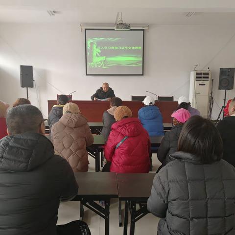 湖滨街道：书香伴冬训 阅读赋能量