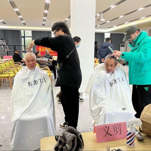 冬日“志愿红”   情暖老兵心