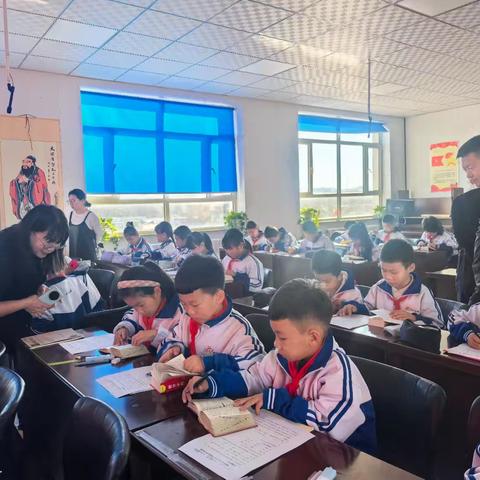 汉字传承，“典”亮精彩 ﻿——突泉县六户中心小学查字典比赛活动纪实