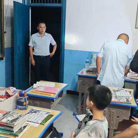 枫港初中开展危险物品专项搜查行动，筑牢校园安全防线