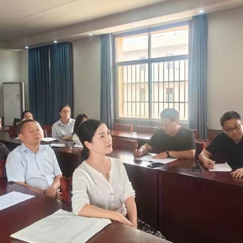 以“说”促教，共研成长——枫港初中理综组开展说课专题学习活动