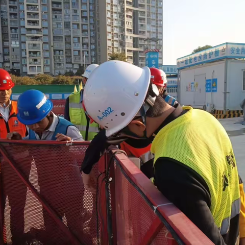 南方医科大学深圳医院二期土石方基坑支护和桩基专业承包工程项目高处作业、消防检查、扬尘治理专项整治行动2024.01.04