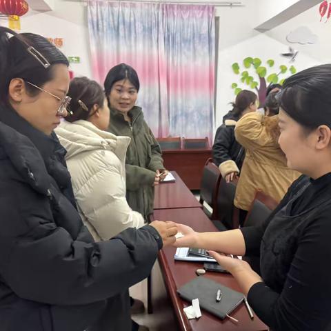 【党建引领➕“奏·悦动琴音，促·专业成长”】甘其毛都幼儿园钢琴技能考核