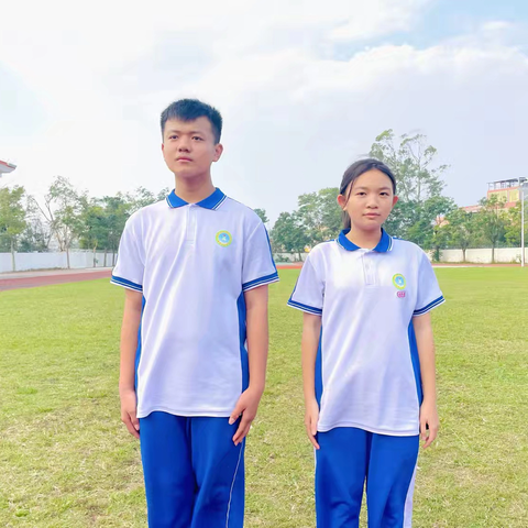 美由心生，礼形于外——陵水提蒙初级中学文明礼仪之校服着装规范引导