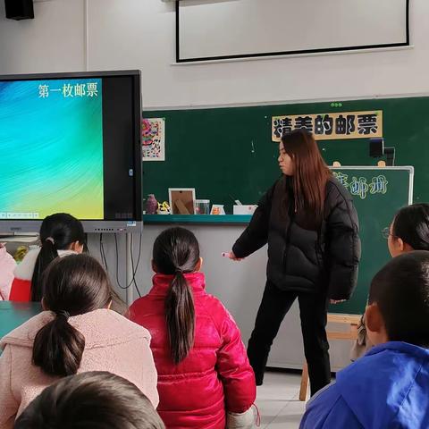 课堂因音、美而灵动---记大同中心小学校音乐美术课堂