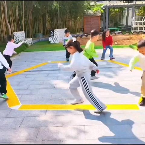 抢占先机游戏玩法