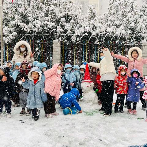 园所动态｜“雪”遇童年，“幼”见快乐——大明宫英浩美育幼儿园冬日初雪纪实