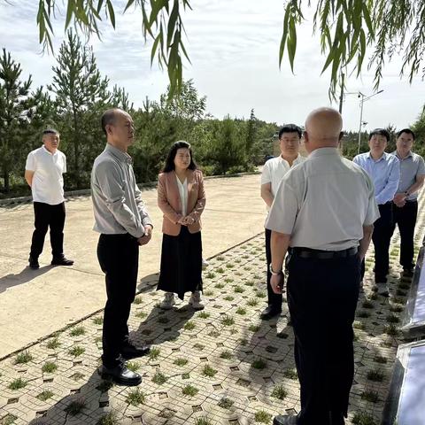 米脂：省局领导一行调研指导气象工作