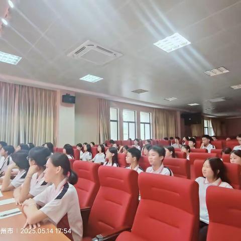 博采百家长，争做小记者