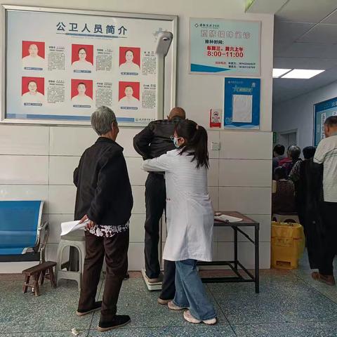 关爱老人，从健康体检开始